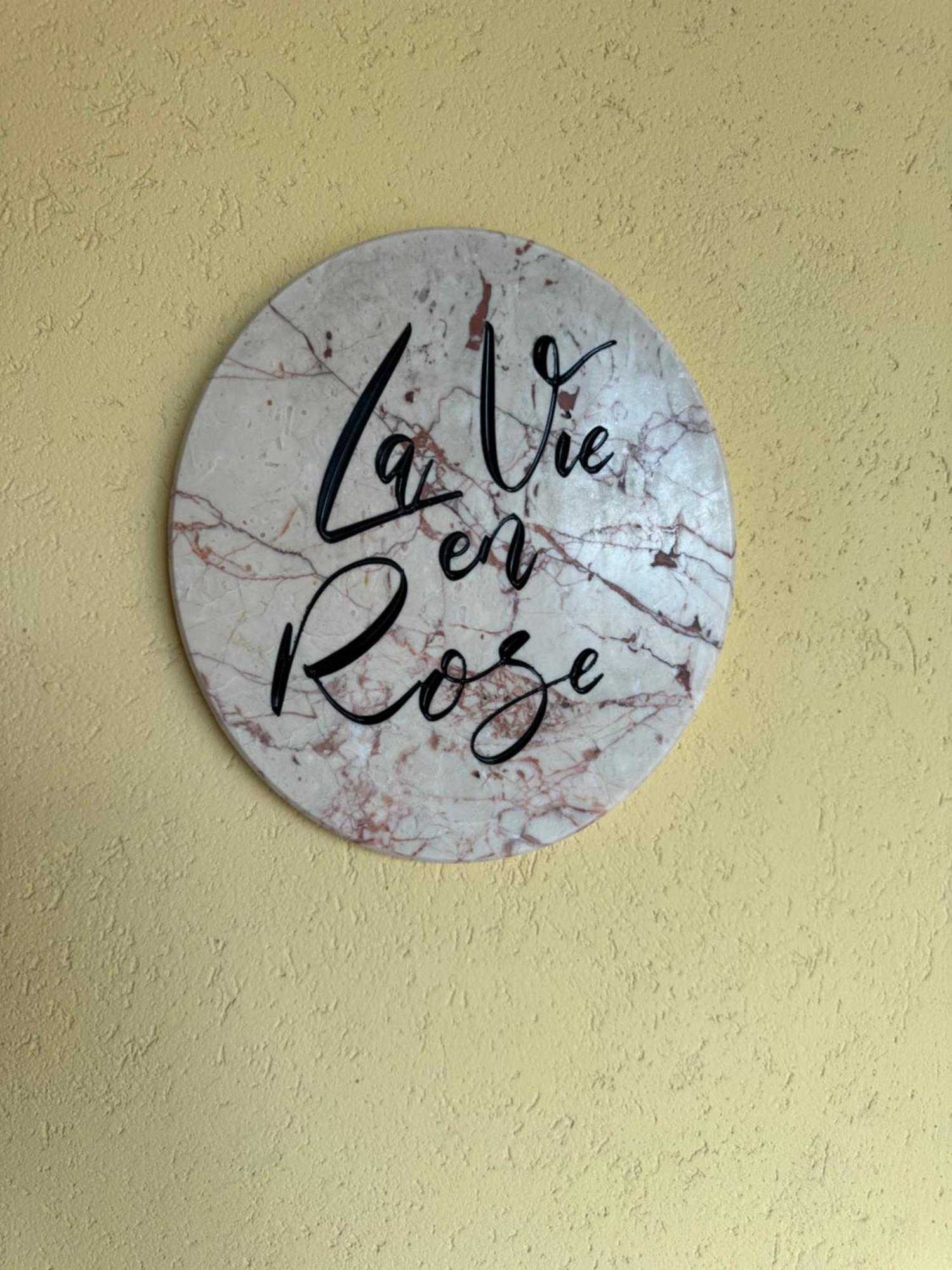 La Vie En Rose Apartment Santa Maria Degli Angeli  Exterior photo